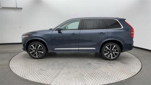 2025 Volvo XC90 B5 Plus