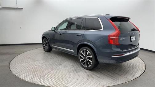 2025 Volvo XC90 B5 Plus