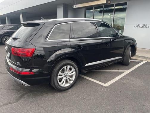 2017 Audi Q7 3.0T Premium