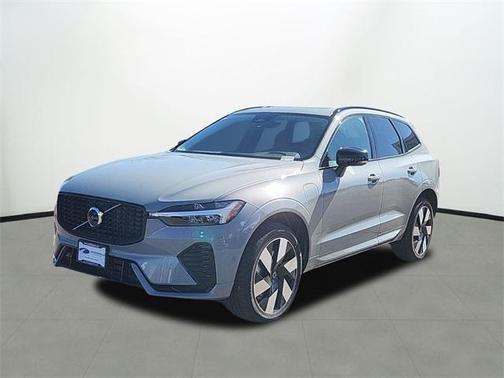 2025 Volvo XC60 Plug-In Hybrid T8 Plus