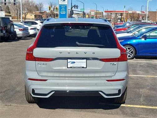 2025 Volvo XC60 Plug-In Hybrid T8 Plus