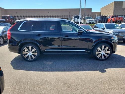 2025 Volvo XC90 B6 Ultra