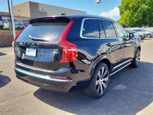 2025 Volvo XC90 B6 Ultra