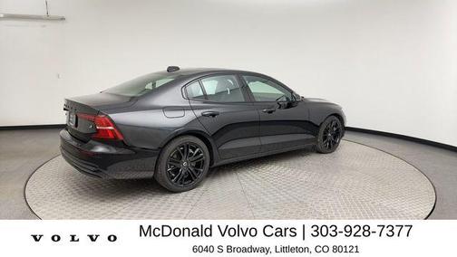 Onyx Black Metallic 2023 Volvo S60 Recharge Plug-In Hybrid T8 Ultimate Black Edition