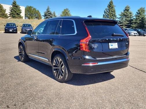 2025 Volvo XC90 B6 Plus 7-Seater