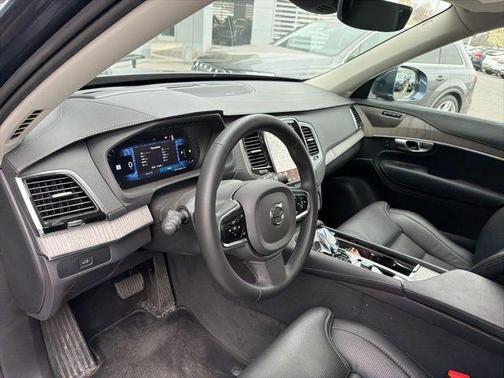 2024 Volvo XC90 B6 Ultimate Bright Theme 7-Seater