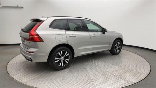 2025 Volvo XC60 B5 Core