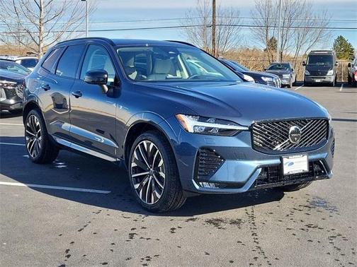 2026 Volvo XC60 B5 Ultra