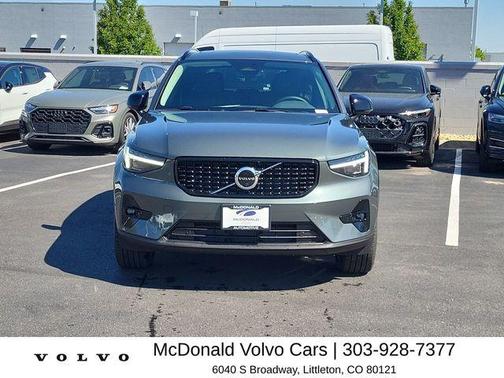 Forest Green 2026 Volvo XC40 B5 Ultra