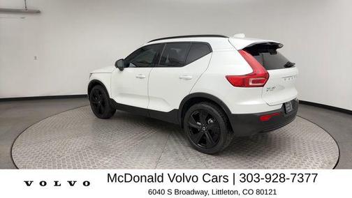 Crystal White 2024 Volvo XC40 B5 Ultimate Dark Theme