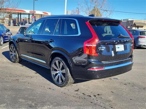 2025 Volvo XC90 B6 Plus 7-Seater