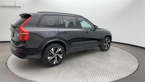 2022 Volvo XC90 Recharge Plug-In Hybrid T8 R-Design Extended Range 7P