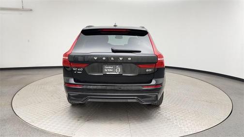 2025 Volvo XC60 B5 Core