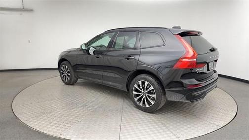 2025 Volvo XC60 B5 Core