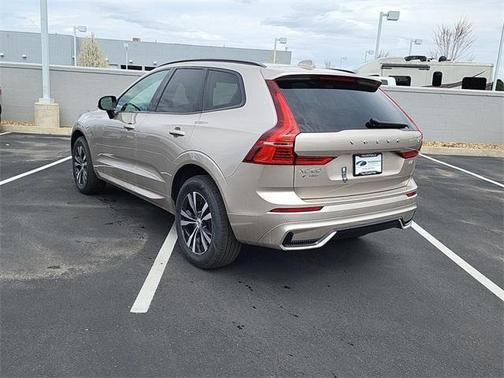 2025 Volvo XC60 B5 Core