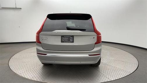 2023 Volvo XC90 B5 Plus