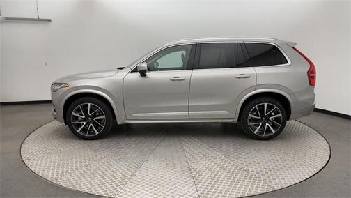2023 Volvo XC90 B5 Plus