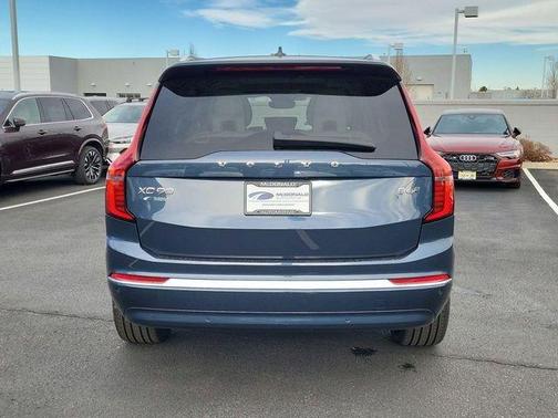 2026 Volvo XC90 B6 Ultra 7-Seater