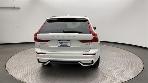 2025 Volvo XC60 B5 Core