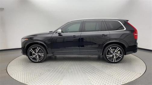 Photo 5 of 27 of 2018 Volvo XC90 T6 R-Design