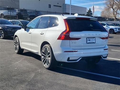 2026 Volvo XC60 B5 Ultra