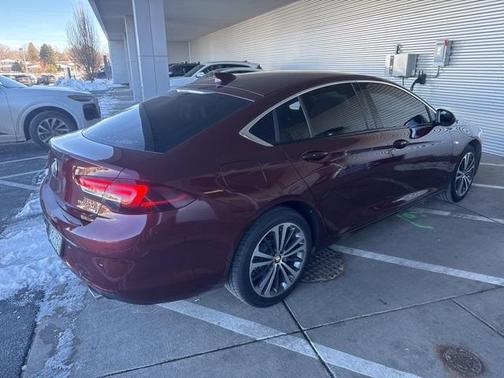 2018 Buick Regal Sportback Preferred II