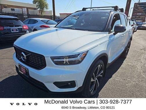 Crystal White 2019 Volvo XC40 T5 R-Design