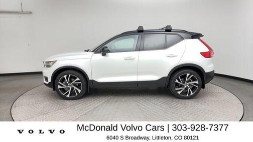 Crystal White 2019 Volvo XC40 T5 R-Design