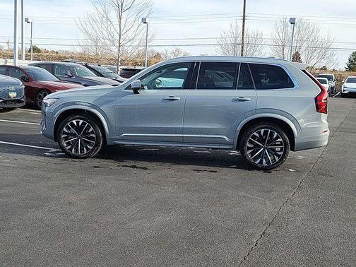 2026 Volvo XC90 B6 Ultra 7-Seater