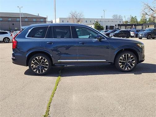 2025 Volvo XC90 B6 Plus 7-Seater