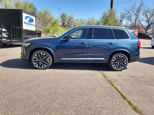 2025 Volvo XC90 B6 Plus 7-Seater