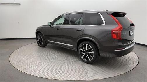 2025 Volvo XC90 B6 Plus 6-Seater