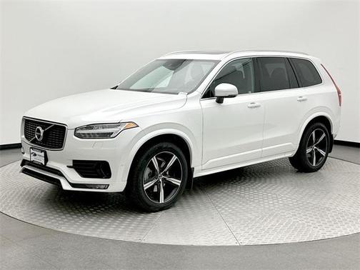 2019 Volvo XC90 T6 R-Design