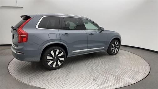 2023 Volvo XC90 Recharge Plug-In Hybrid T8 Plus Bright Theme 7 Passenger