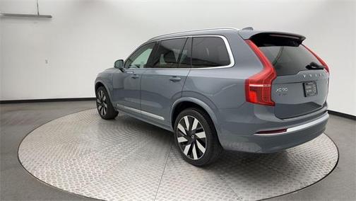 2023 Volvo XC90 Recharge Plug-In Hybrid T8 Plus Bright Theme 7 Passenger