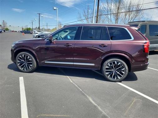 2025 Volvo XC90 Plug-In Hybrid T8 Plus 6-Seater