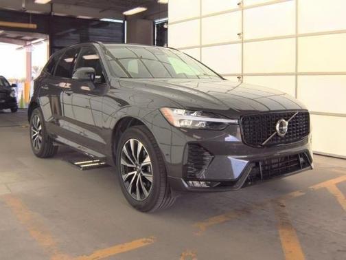 2025 Volvo XC60 B5 Plus
