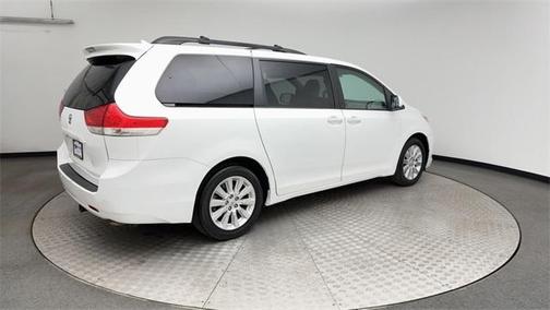 2011 Toyota Sienna XLE