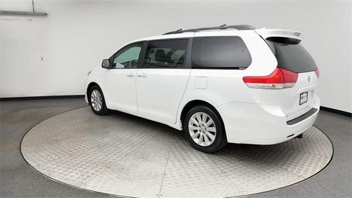 2011 Toyota Sienna XLE