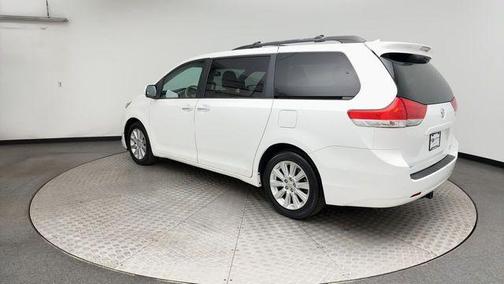 2011 Toyota Sienna XLE