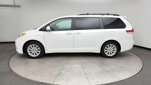 2011 Toyota Sienna XLE