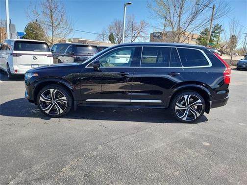2025 Volvo XC90 B6 Ultra