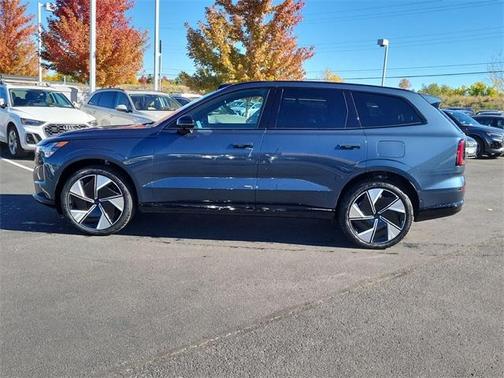 2025 Volvo EX90 Twin Motor Plus