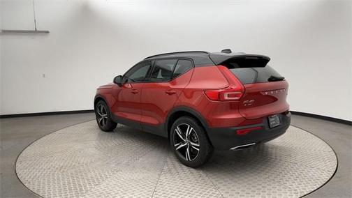 2020 Volvo XC40 T5 R-Design