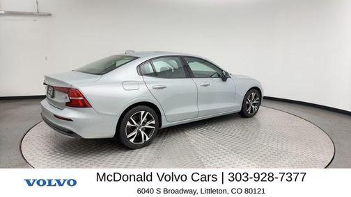 Metallic 2025 Volvo S60 B5 Core