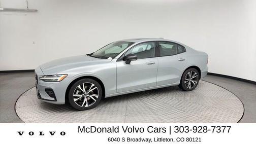Metallic 2025 Volvo S60 B5 Core