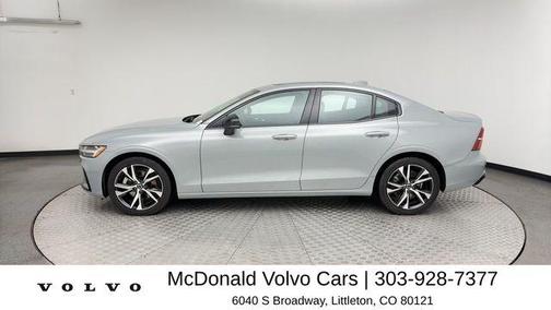 Metallic 2025 Volvo S60 B5 Core