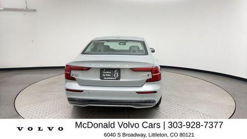 Metallic 2025 Volvo S60 B5 Core