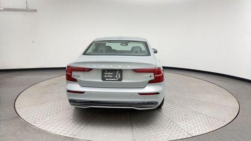 2025 Volvo S60 B5 Core