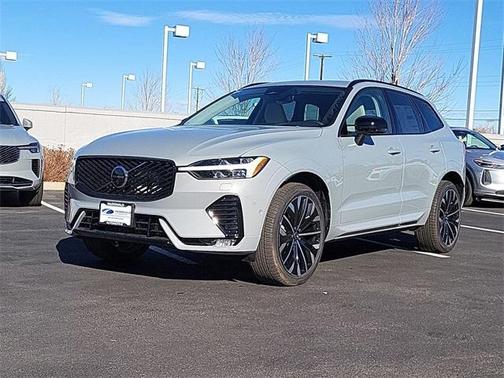 2026 Volvo XC60 B5 Ultra